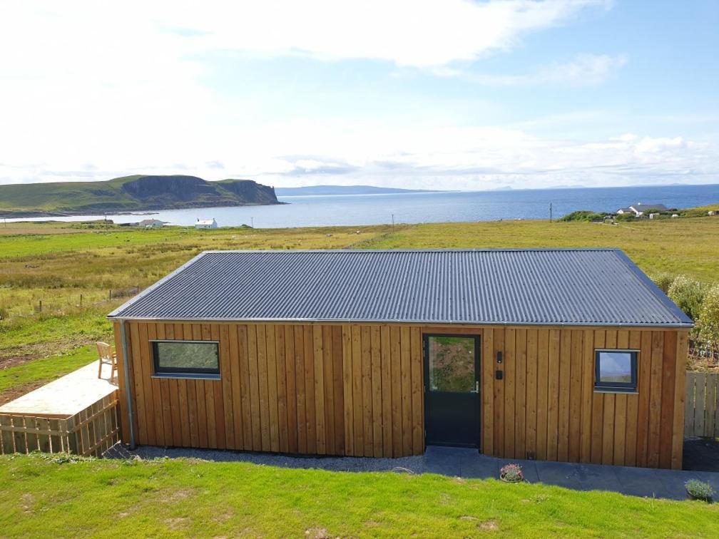Flora'S Cliff View Villa Kilmuir  Bagian luar foto