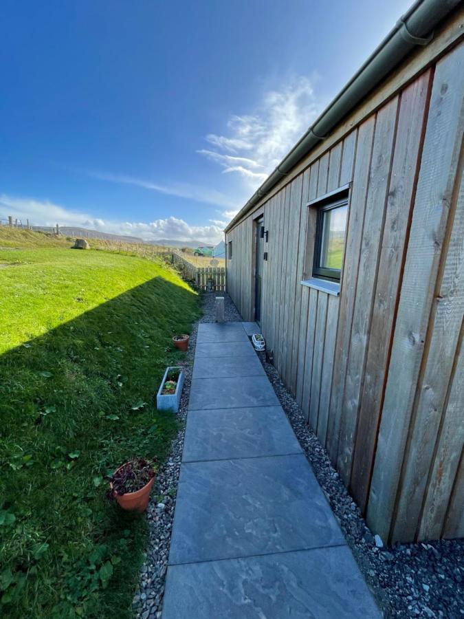 Flora'S Cliff View Villa Kilmuir  Bagian luar foto