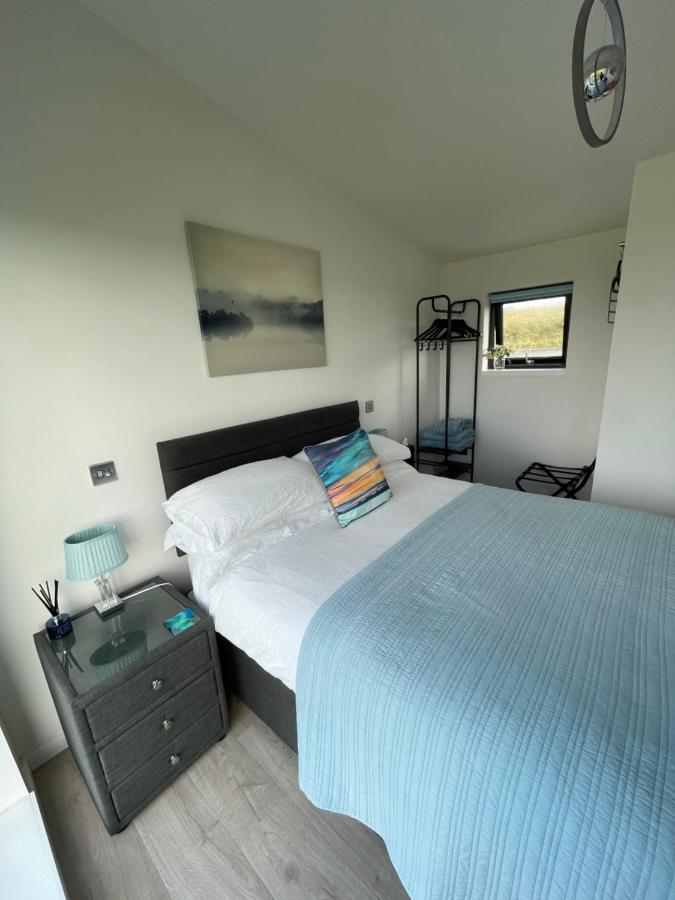 Flora'S Cliff View Villa Kilmuir  Bagian luar foto