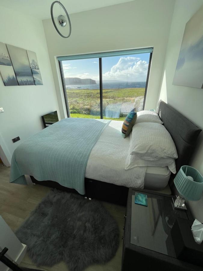Flora'S Cliff View Villa Kilmuir  Bagian luar foto