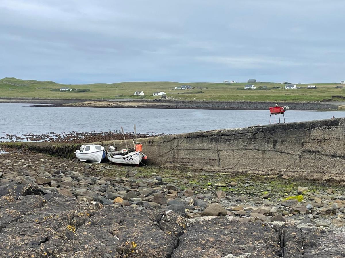 Flora'S Cliff View Villa Kilmuir  Bagian luar foto