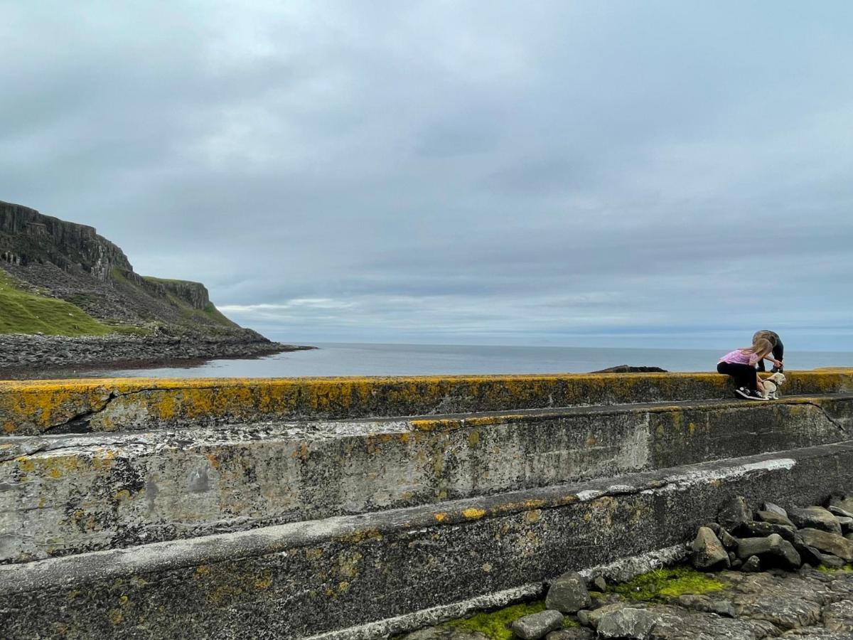 Flora'S Cliff View Villa Kilmuir  Bagian luar foto